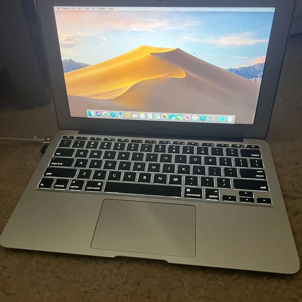 Apple MacBook Air - Silver
